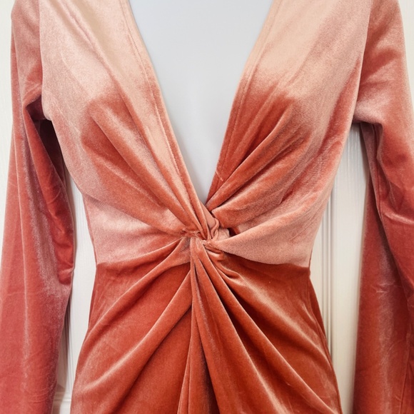 H&M Pink Velvet Mini Dress - Picture 3 of 6